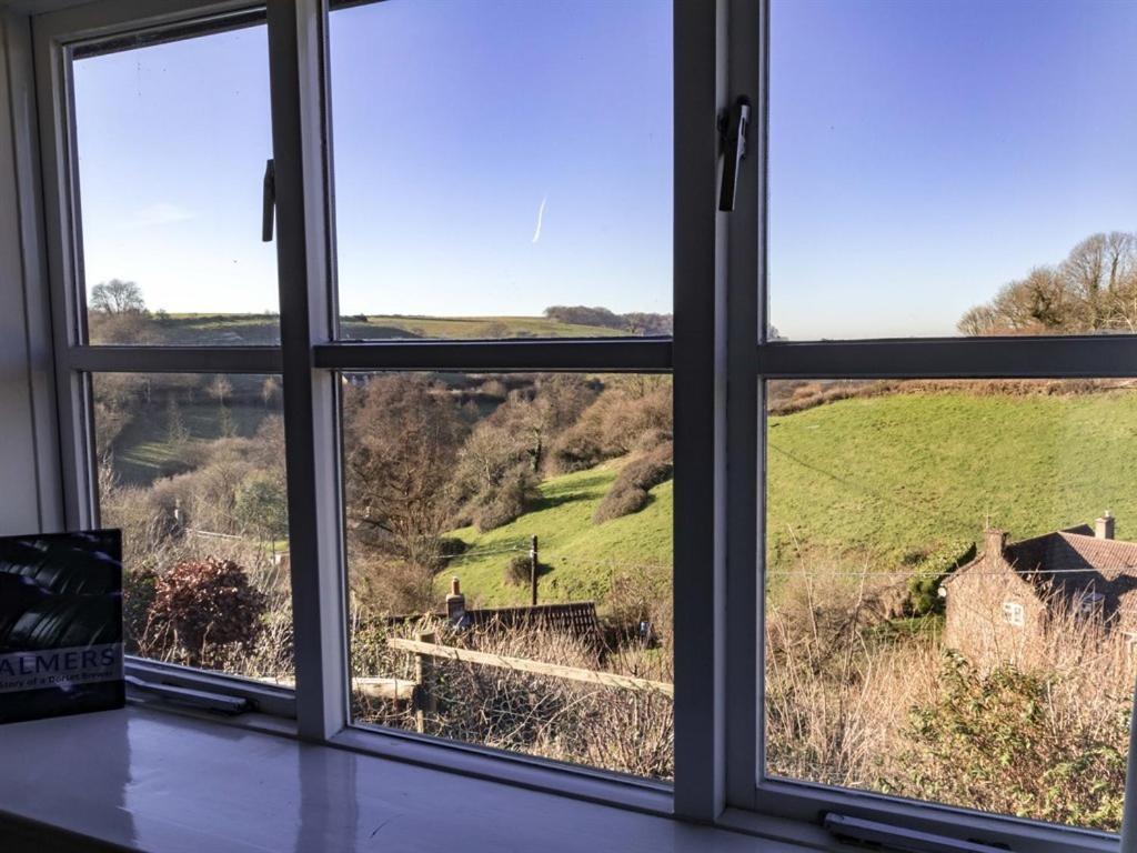 The Three Horseshoes Inn Bridport Exteriér fotografie