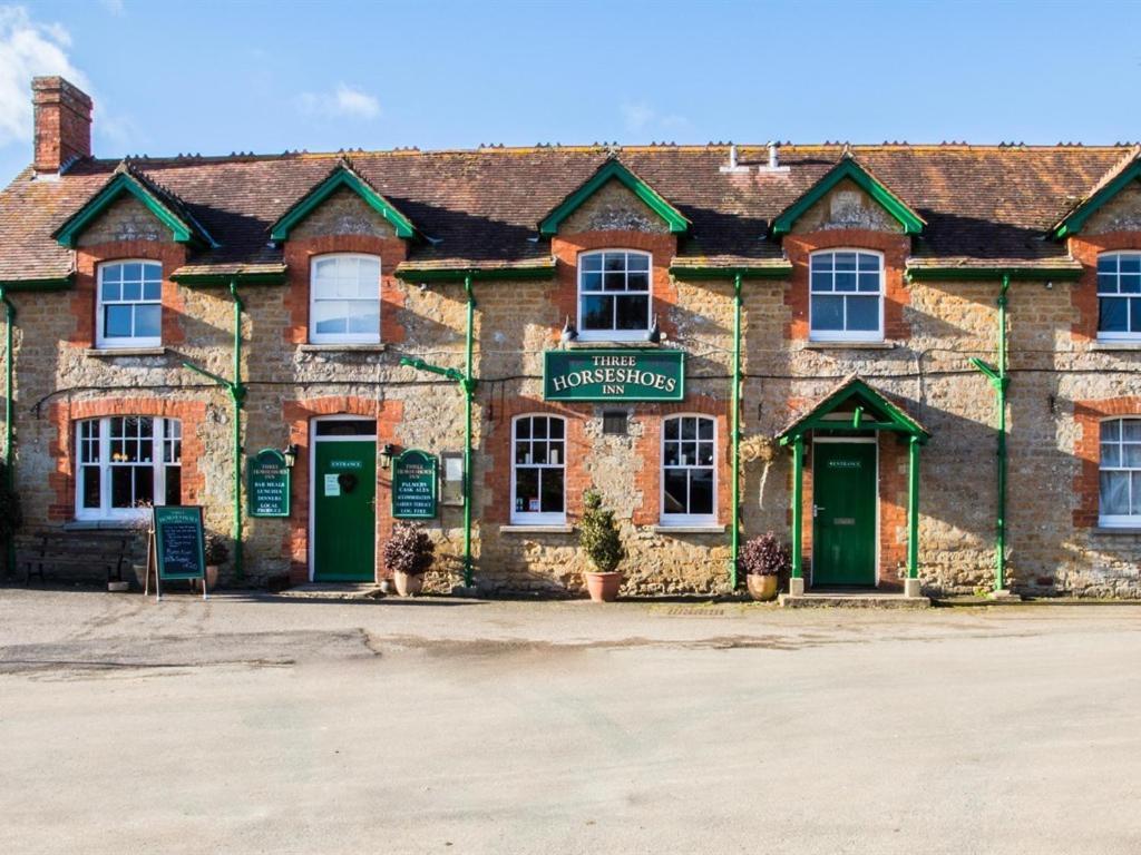 The Three Horseshoes Inn Bridport Exteriér fotografie
