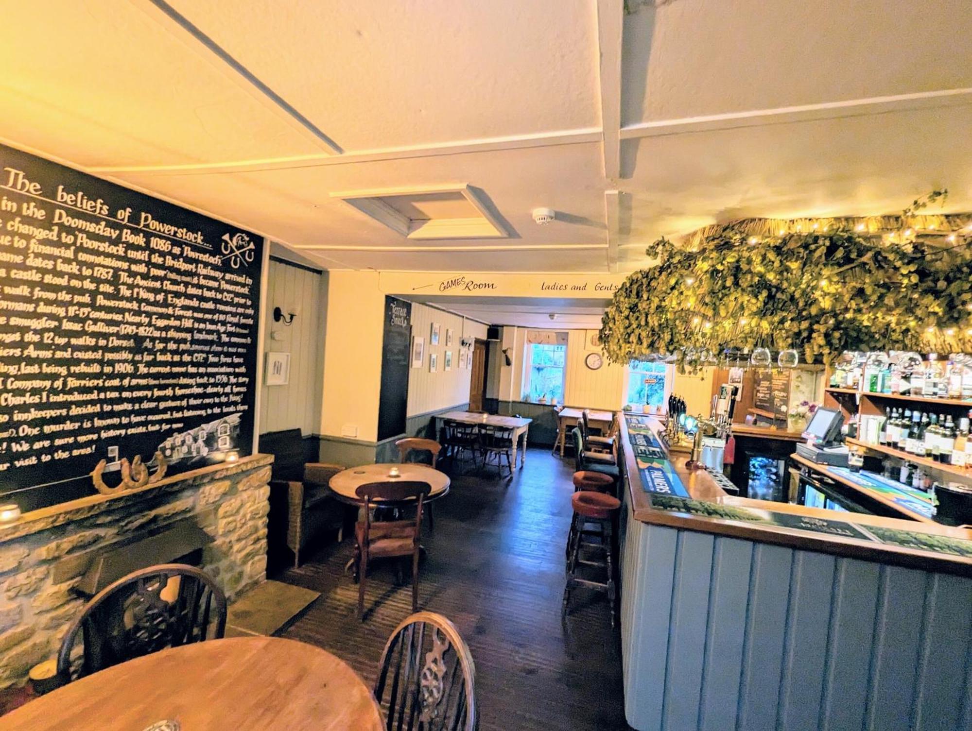The Three Horseshoes Inn Bridport Exteriér fotografie